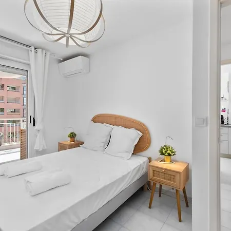 Apartment Bel Climatise Avec Terrasse Et Piscine *